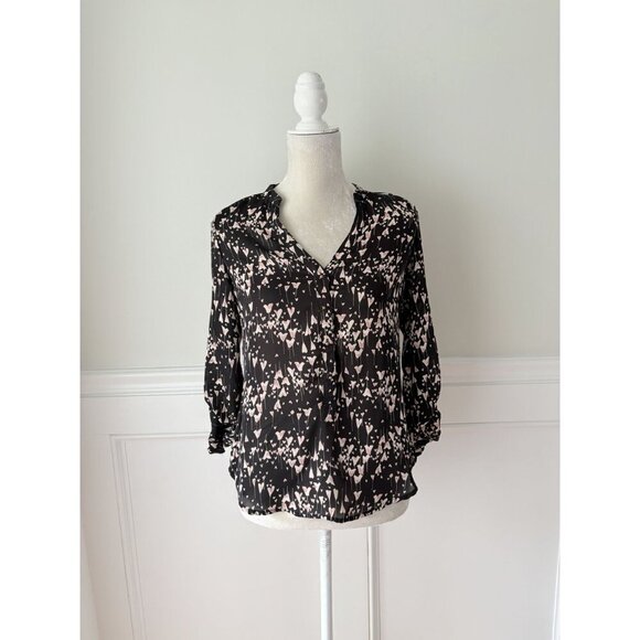 LC Lauren Conrad XS Black & Pink Heart Print Popover Blouse - Picture 3 of 6